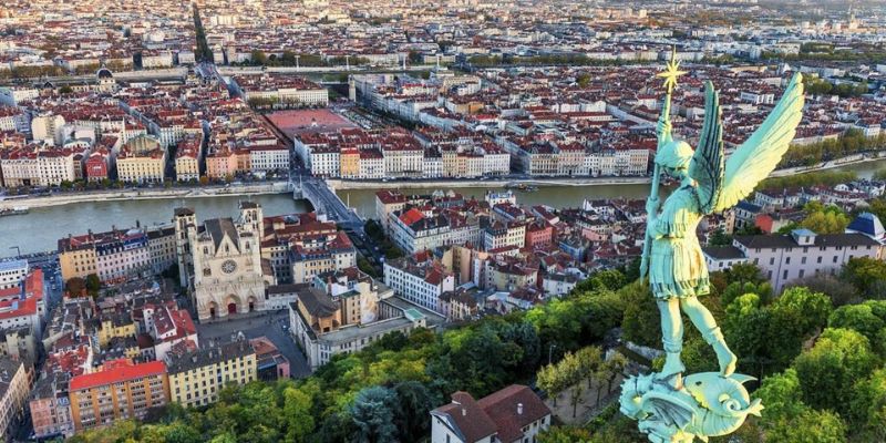 Lyon