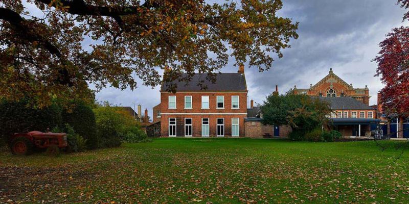 Emirates Airlines Bassetlaw District Office in England